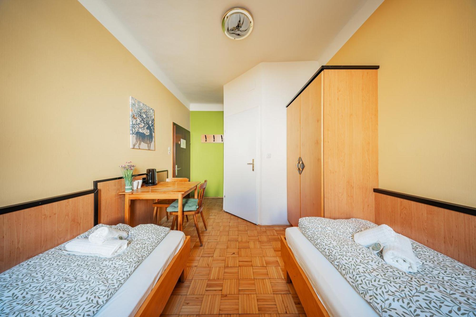 Hotel West Business 2*
